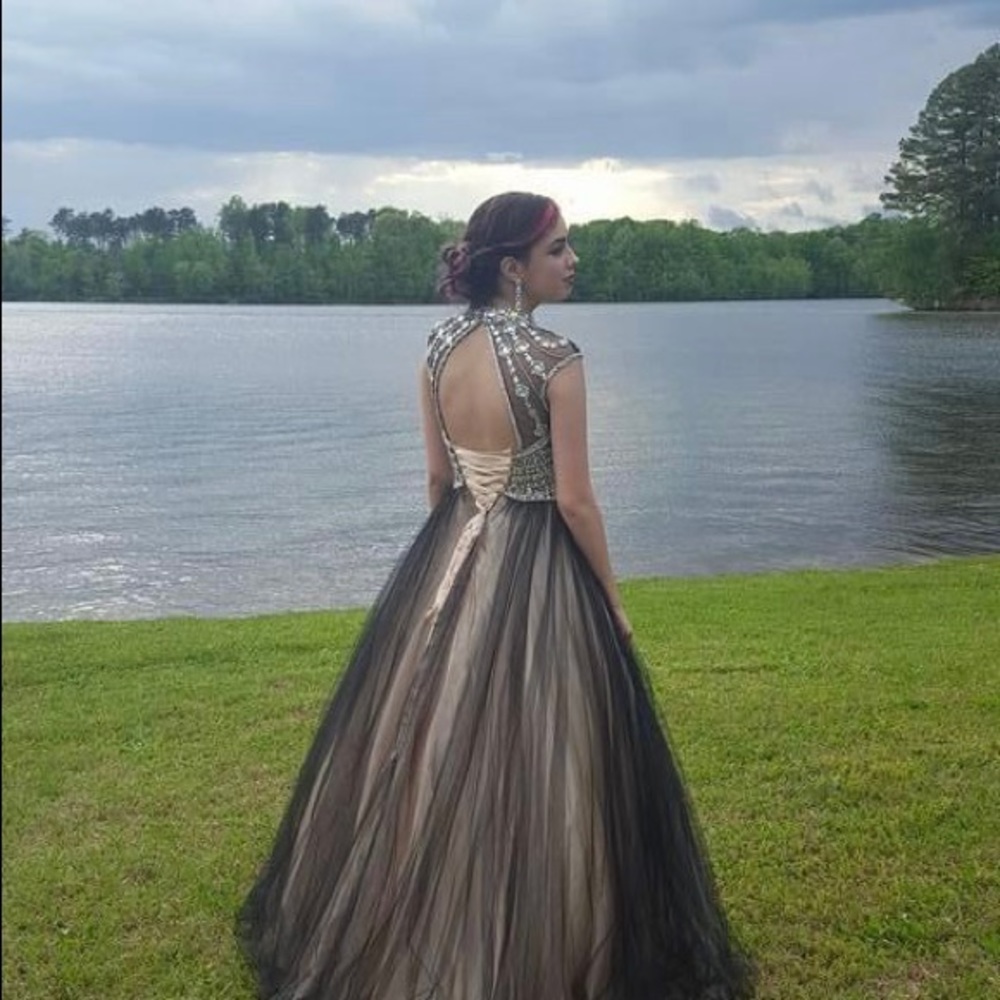 Prom dress - Picture 5 of 5